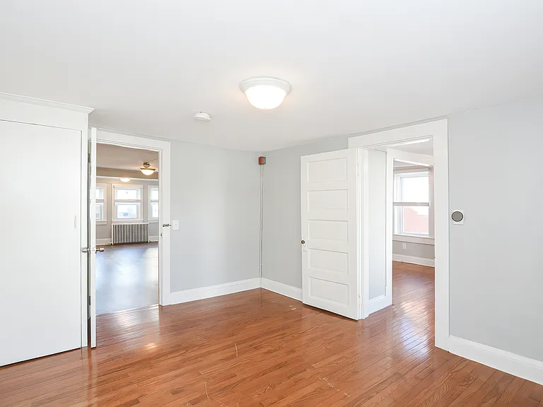 39 Bourne St #1 — Photo 12