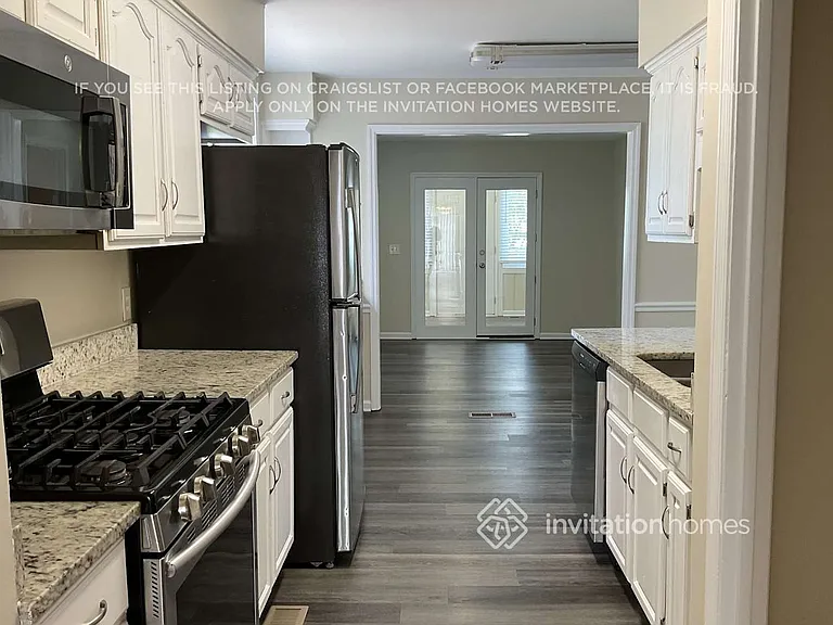 2904 Nautilus Dr — Photo 3