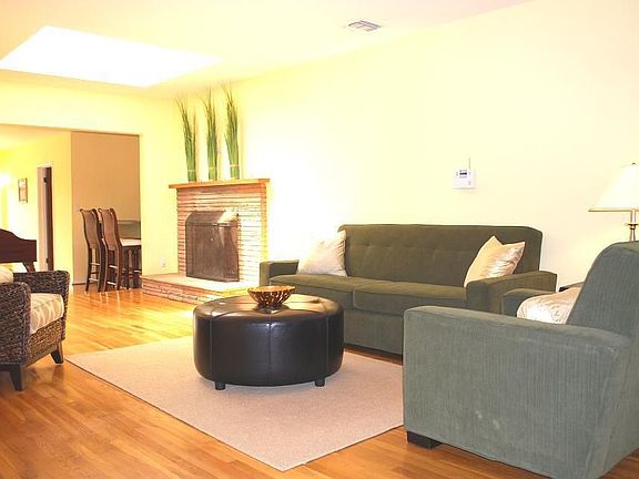 2nd image of 12326 Herbert St