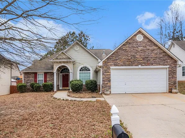 2451 Garnet Ave, Riverdale, GA 30296