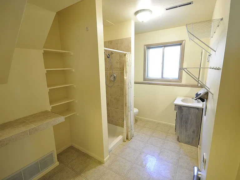 920 Ponderosa Dr — Photo 8
