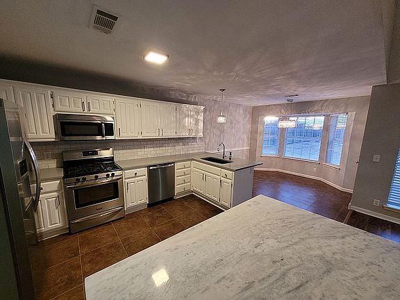 5th image of 4002 S 198 East Ave