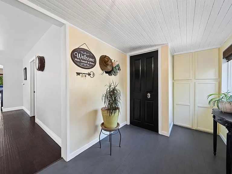 Mud Room & Laundry