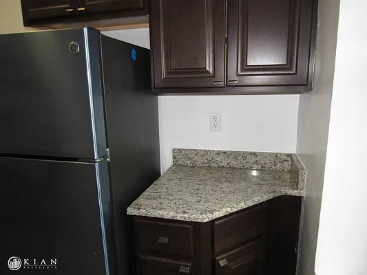 Rented by Kian Realty | media 26