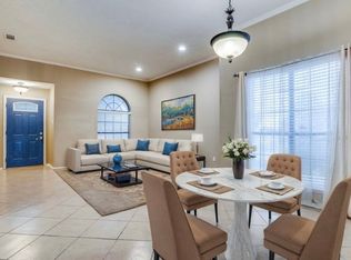 6718 Livingstone St, Rowlett, TX 75089