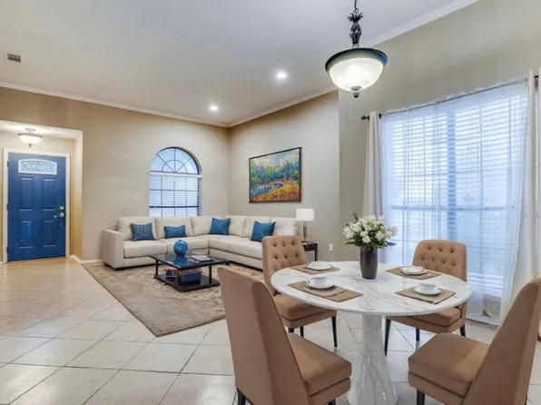 6718 Livingstone St, Rowlett, TX 75089