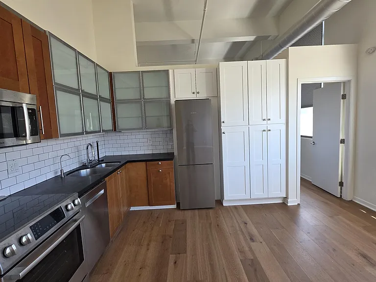 175 S Lake Ave #317 — Photo 8