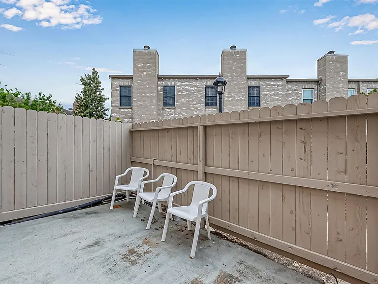 8077 El Mundo St #8077 — Photo 41
