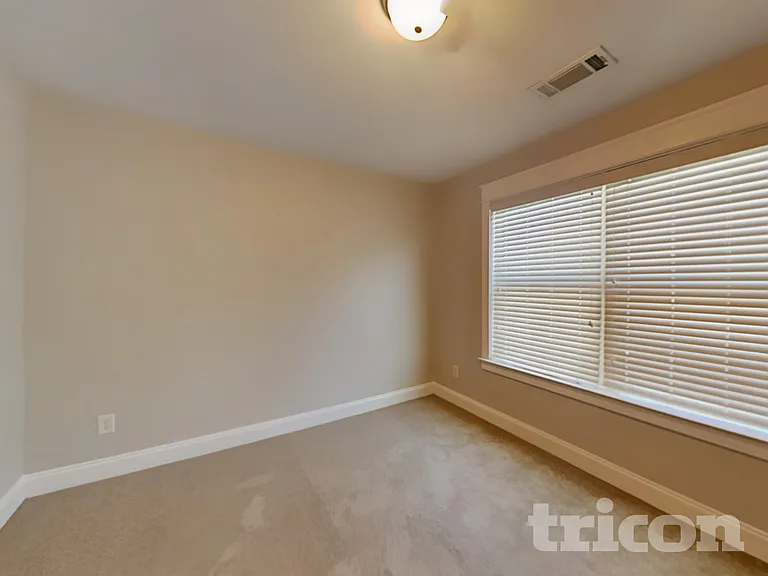 2435 Center Pointe Cir SW — Photo 17