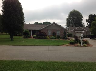 3 Fountain View Dr, Washington, IN 47501