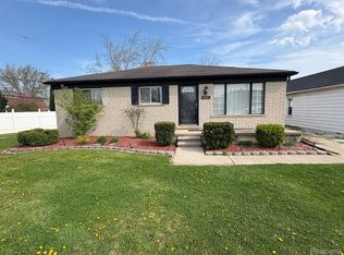 20260 Northline Rd, Taylor, MI 48180