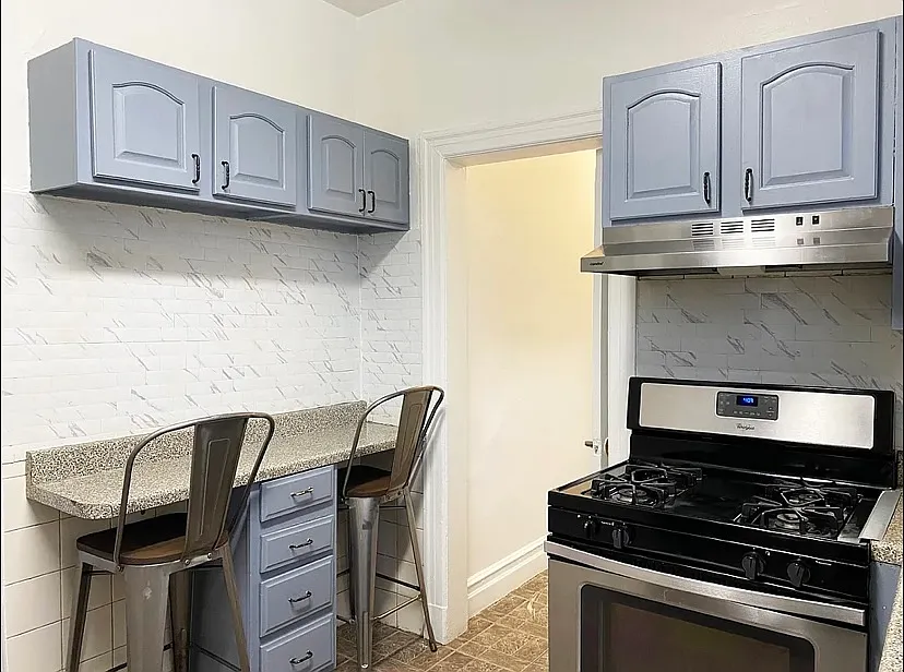 22 Sherwood Ave #2