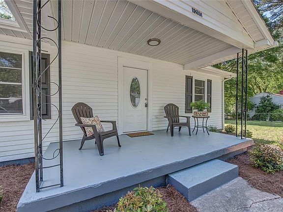 4th image of 1205 Mountain Ave #17