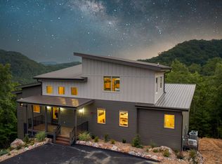 1429 Mountain Ash Way, Sevierville, TN 37876