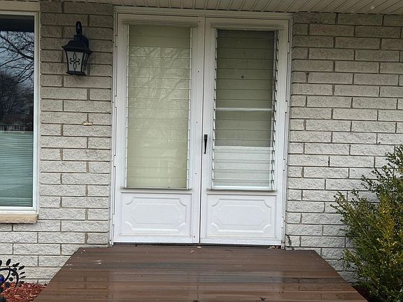 4th image of 3177 Yorkshire Dr