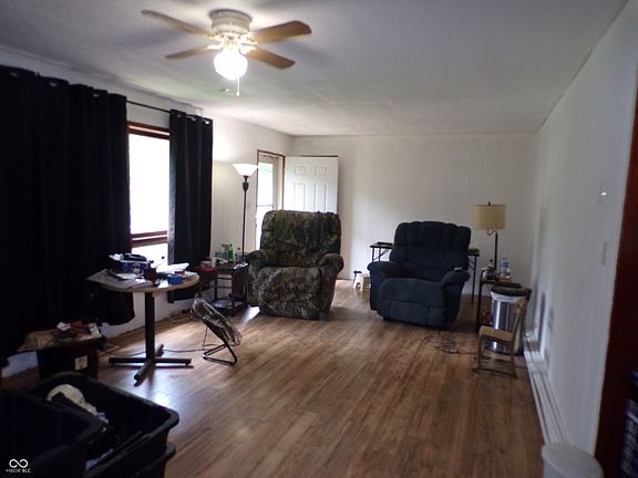 3rd image of 206 N Hobson St