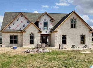 25761 Camden Ct, Athens, AL 35613
