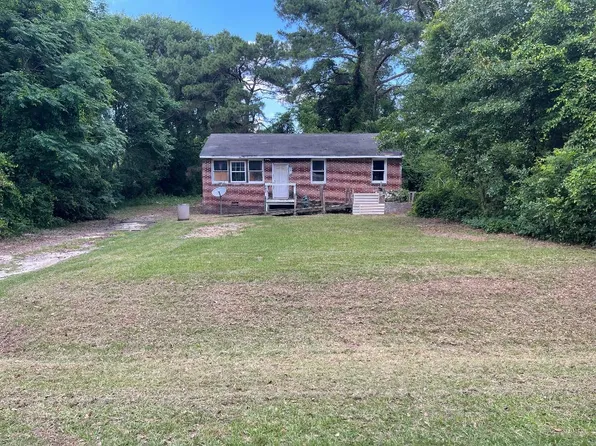 123 Country Acres Rd, Goldsboro, NC 27534