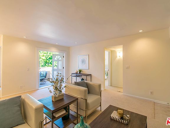 4th image of 1010 Palm Ave APT 304