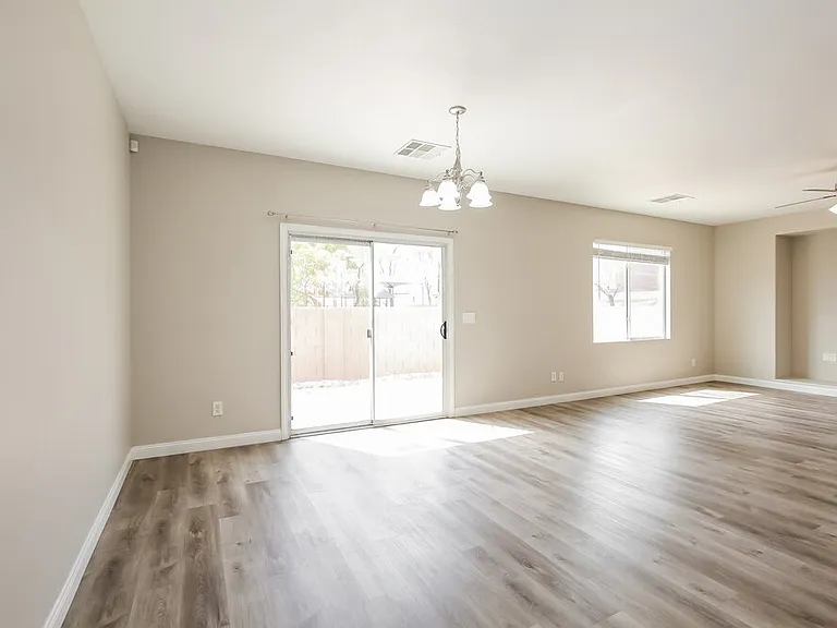 1417 Beams Ave — Photo 8