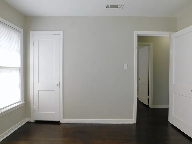 806 Cordell St — Photo 16