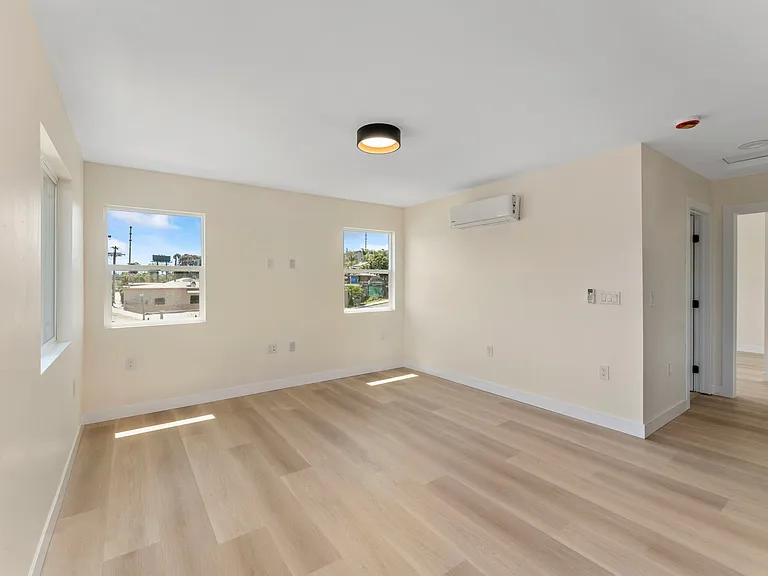 3288 Logan Ave #1 — Photo 7