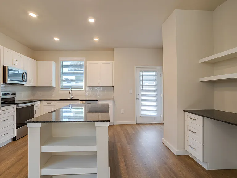 Ascend Cottages At Highland Square — Photo 13