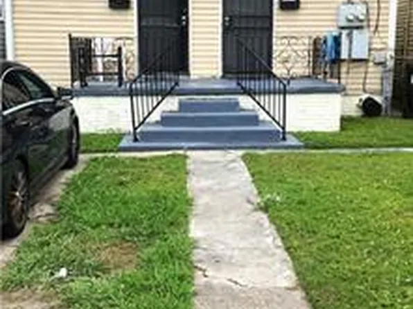8821 Edinburgh St, New Orleans, LA 70118