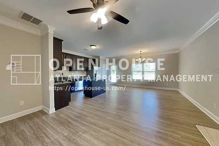 3 bed, 2.0 bath, 1410 sqft, $1,895 — Photo 4