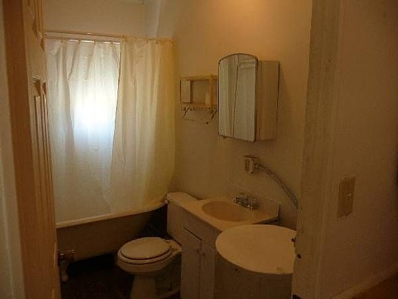 3rd image of 704 1/2 S 31st St #2