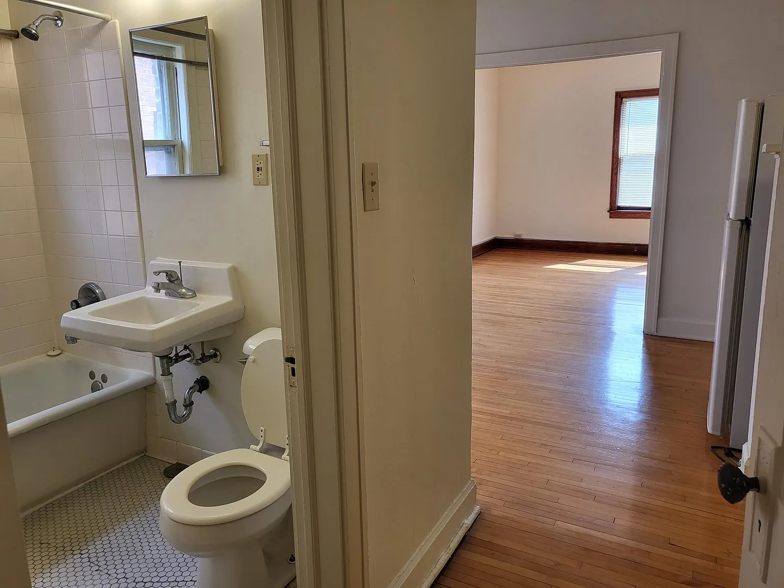1 bed, 650 sqft, $1,095 — Photo 4