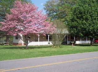 6605 Siloam Rd, Siloam, NC 27047