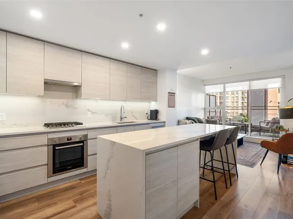 777 Herald St #405, Victoria, BC V8T 0C7