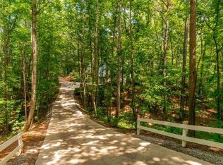 128 Lovingood Dr, Woodstock, GA 30189
