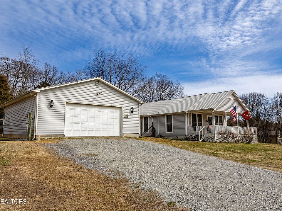 1st image of 631 Pin Hook Rd