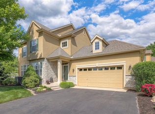 16141 Linden St, Overland Park, KS 66085