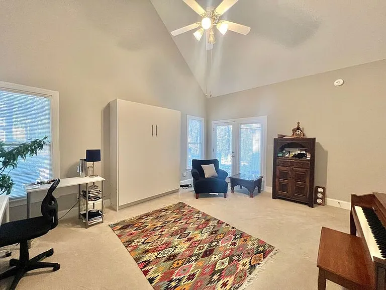 9105 Kirkhill Dr — Photo 16