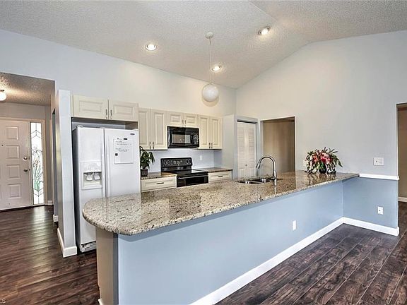 2nd image of 5680 Longleaf Dr