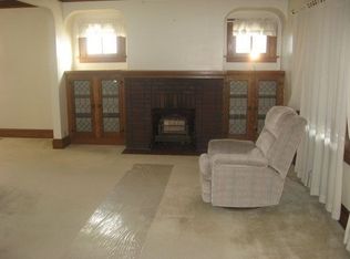 4799 Landchester Rd, Cleveland, OH 44109