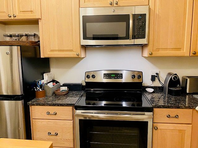 1st image of 229 W 16th St APT B