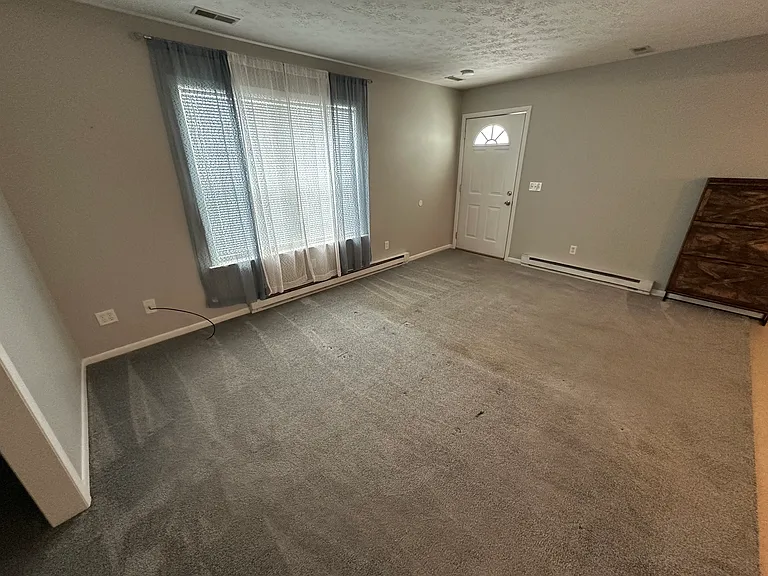 3484 Cheyenne Trl NE — Photo 5