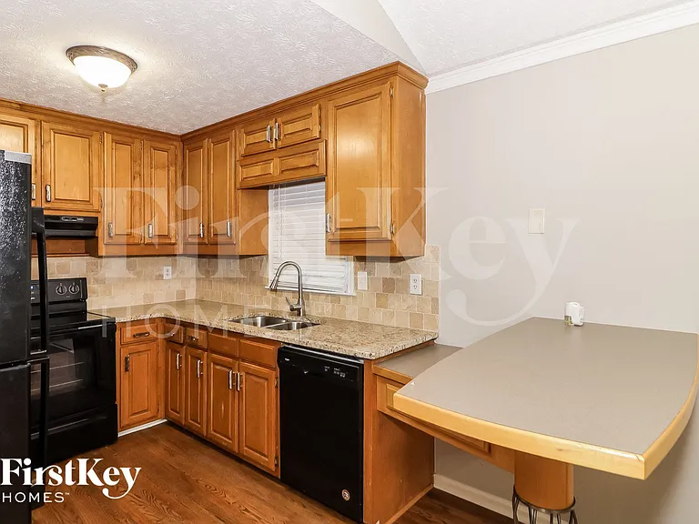 815 Old Spring Way — Photo 7