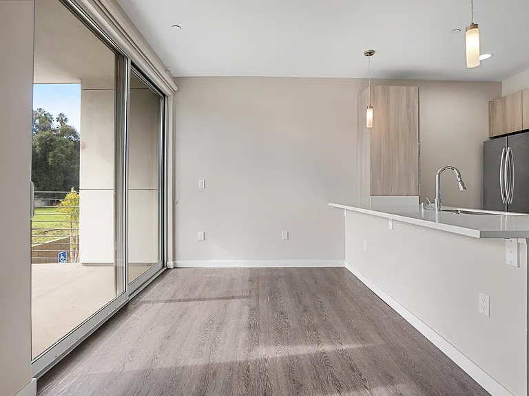 16300 Ventura Blvd #201 — Photo 9