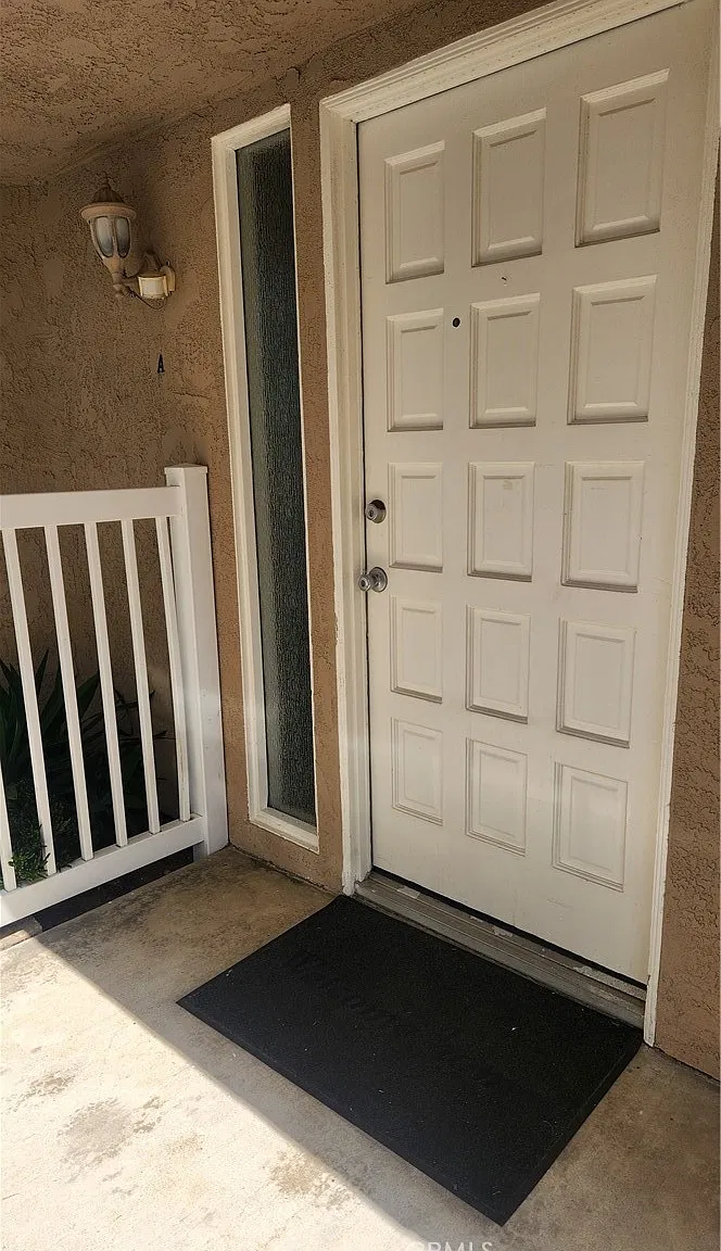 2 bed, 1221 sqft, $4,350 — Photo 2