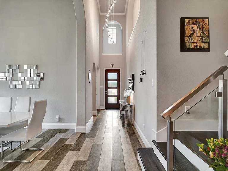 13219 Parkway Hills Dr — Photo 2