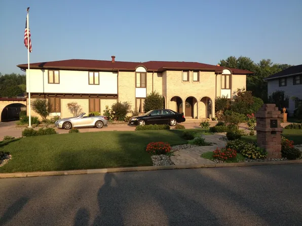 (undisclosed Address), Canfield, OH 44406