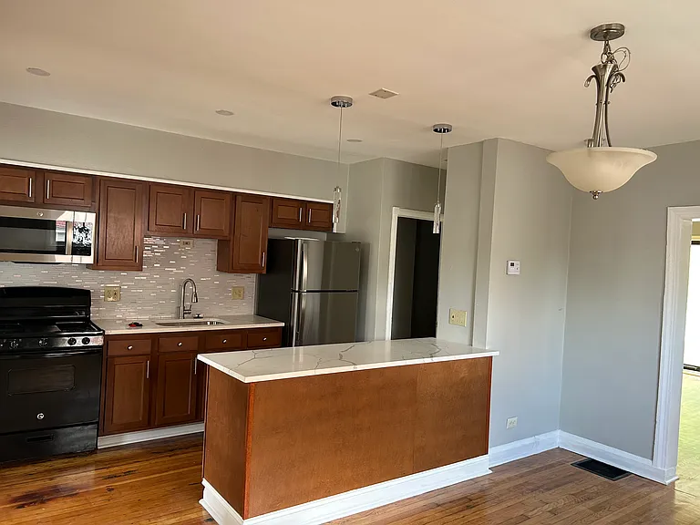 5147 Frederick Ave — Photo 7