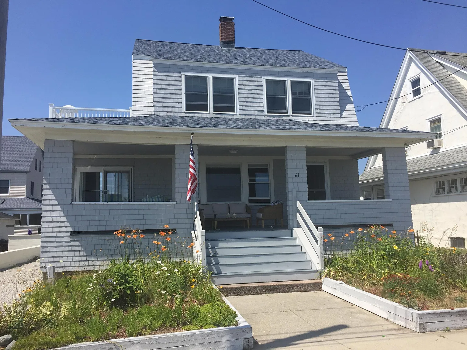 61 Beach Ave — Photo 3