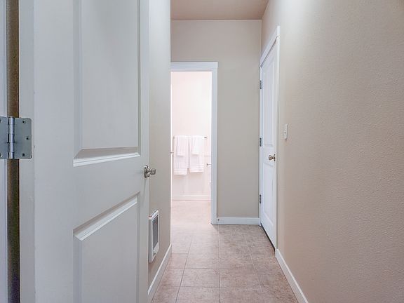 5th image of 12838 NW Clement Ln