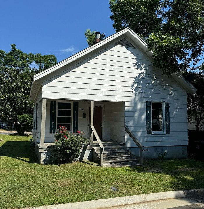 1st image of 323 Hasty St